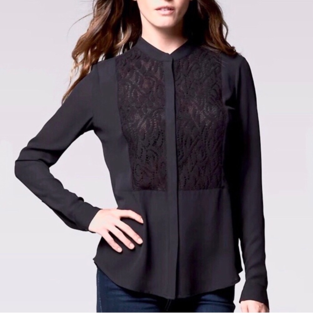 SIMPLY VERA Vera Wang Top Medium Cut Out Lace Goth